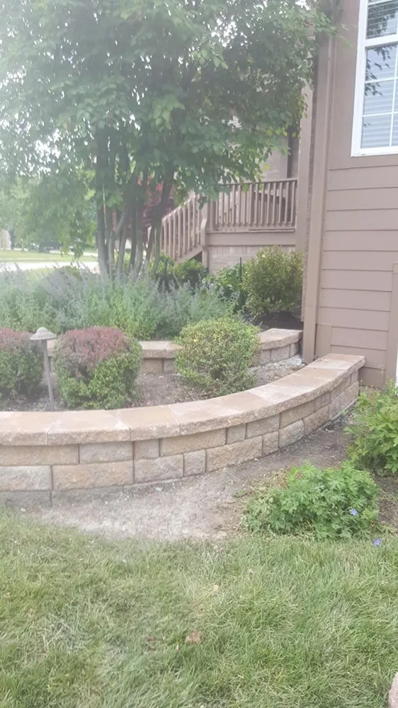 Professional garden landscaping experts serving Indianapolis, IN - Property Masters