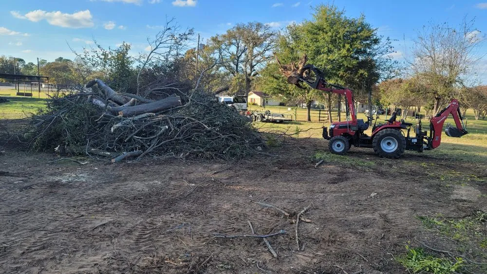 Local lawn mowing service experts serving Kemp, TX - Property Solutions