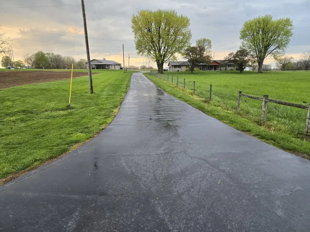 Professional garden landscaping in Whiteland, IN - Pro's Asphalt