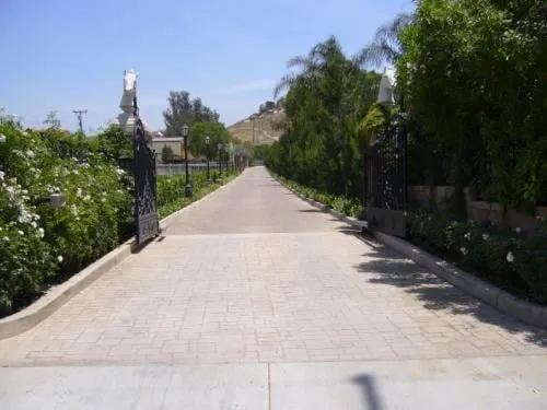 Local lawn mowing service in Yucaipa, CA by Proscape Landscape & Pools