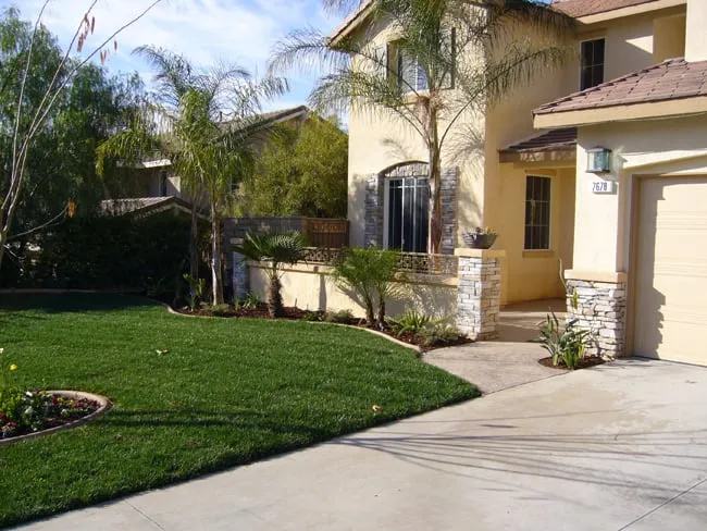 Affordable lawn mowing service experts serving Yucaipa, CA - Proscape Landscape & Pools