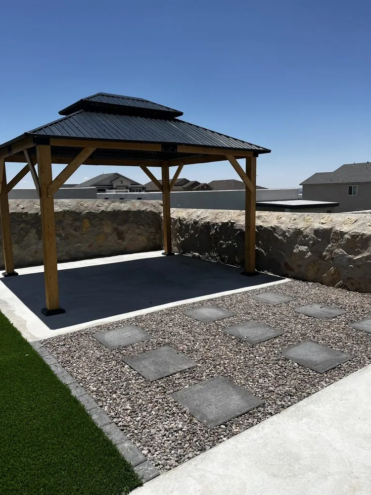 Custom outdoor landscaping in El Paso, TX by Protense