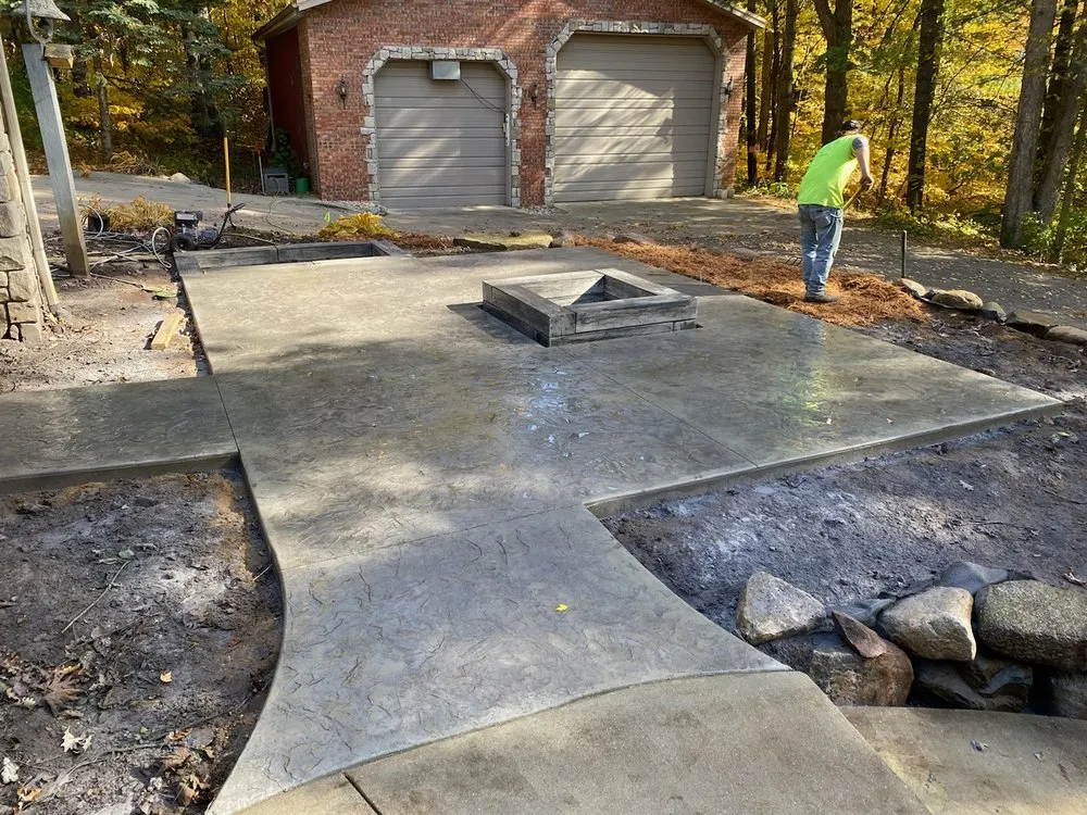 Expert outdoor landscaping in Weidman, MI - Proton Services