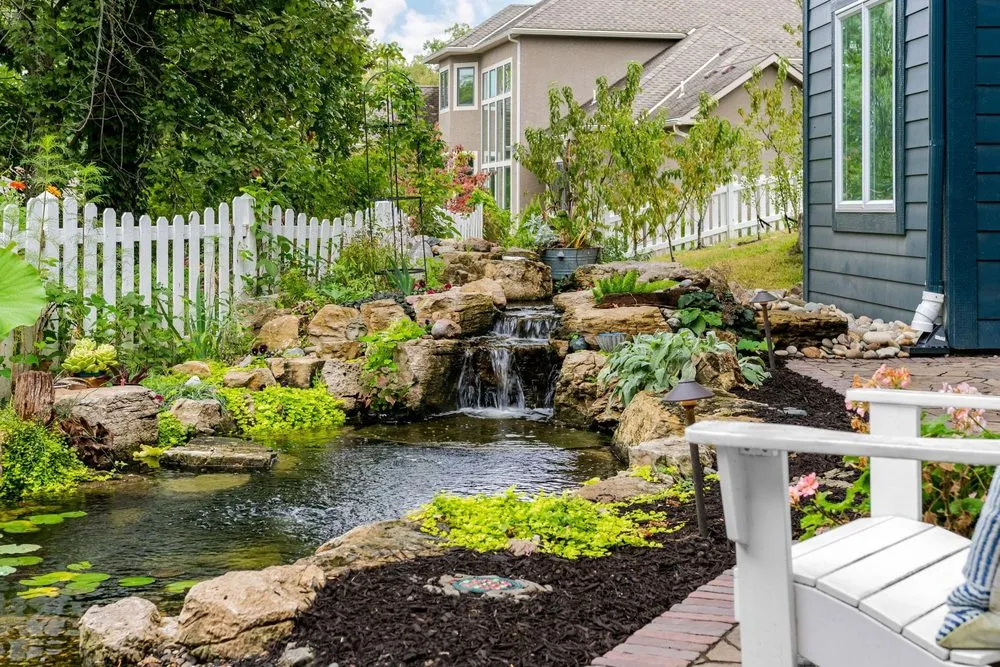 Custom lawn care service in Wauconda, IL - Proud Ponds