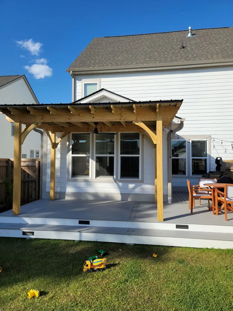 Top-rated yard maintenance for beautiful yards in Charleston, SC by Prowell Construction