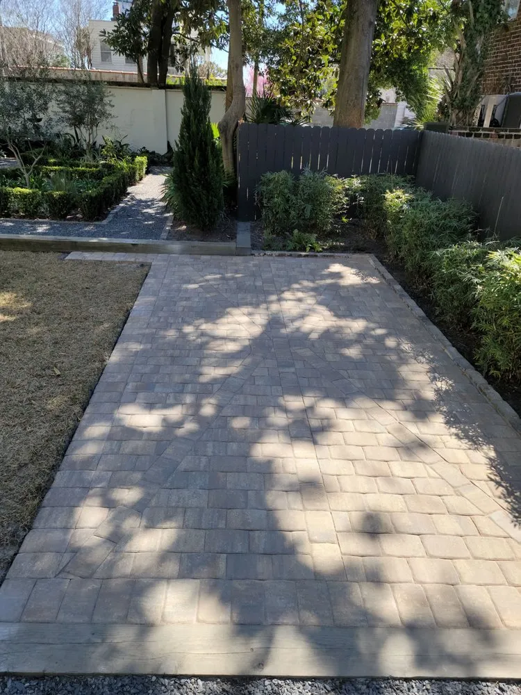 Affordable garden landscaping in Charleston, SC by Prowell Construction