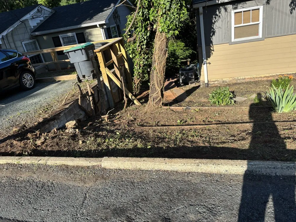 Professional lawn care service experts serving Schuyler, VA - Proyard & Hauling