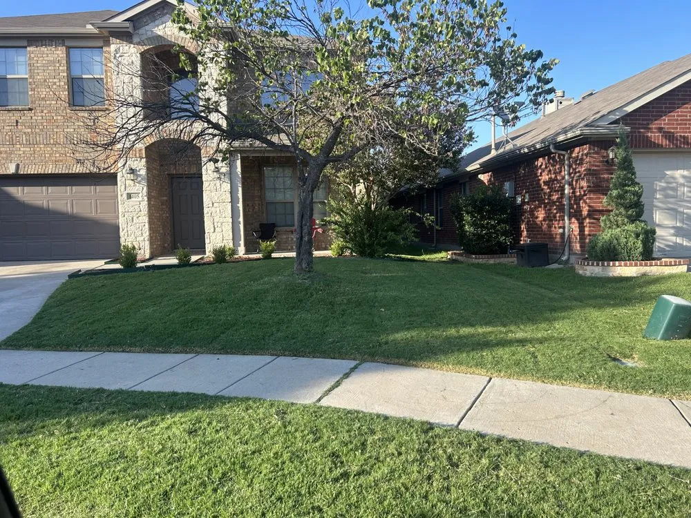 Custom yard maintenance for year-round maintenance across Aubrey, TX - Prs Landscapes