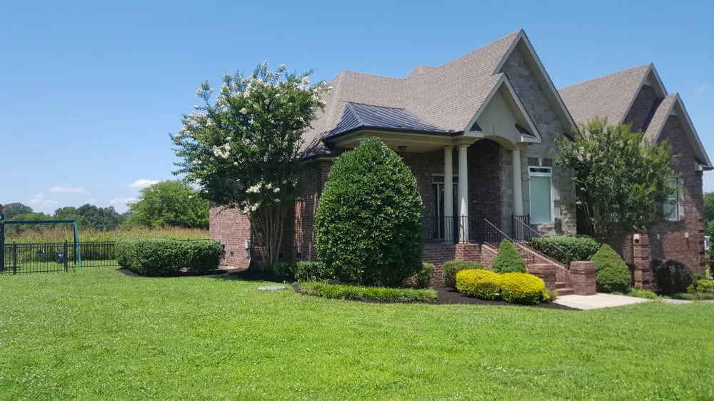 Trusted lawn mowing service in Murfreesboro, TN - Prs Property Maintenance & Landscaping