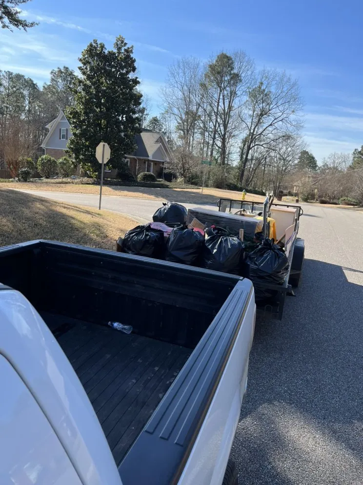 Local yard cleanup service experts serving Birmingham, AL - Pruett Services