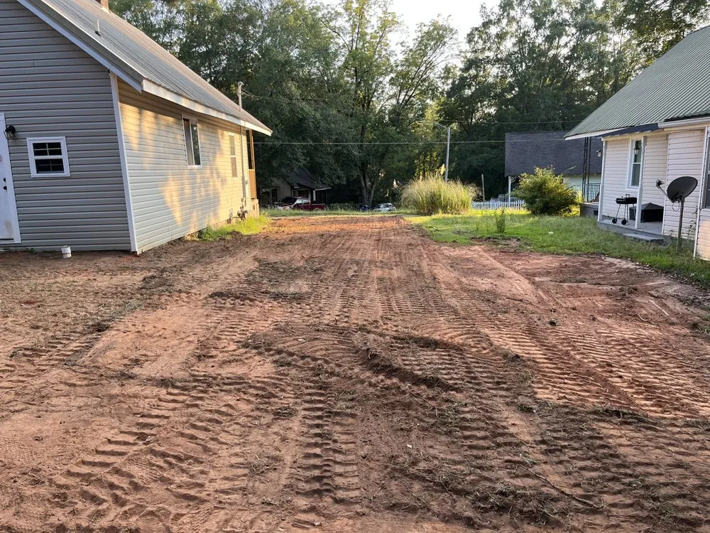 Custom residential landscaping in Hogansville, GA by Pruitt Land Specialist