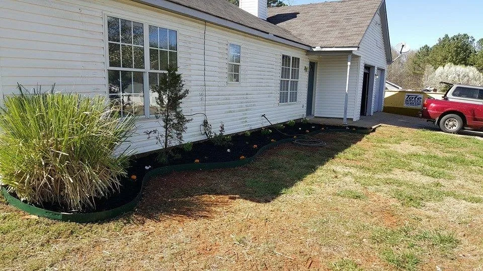 Professional residential landscaping in Fayetteville, TN by Pruitt Lawn Care