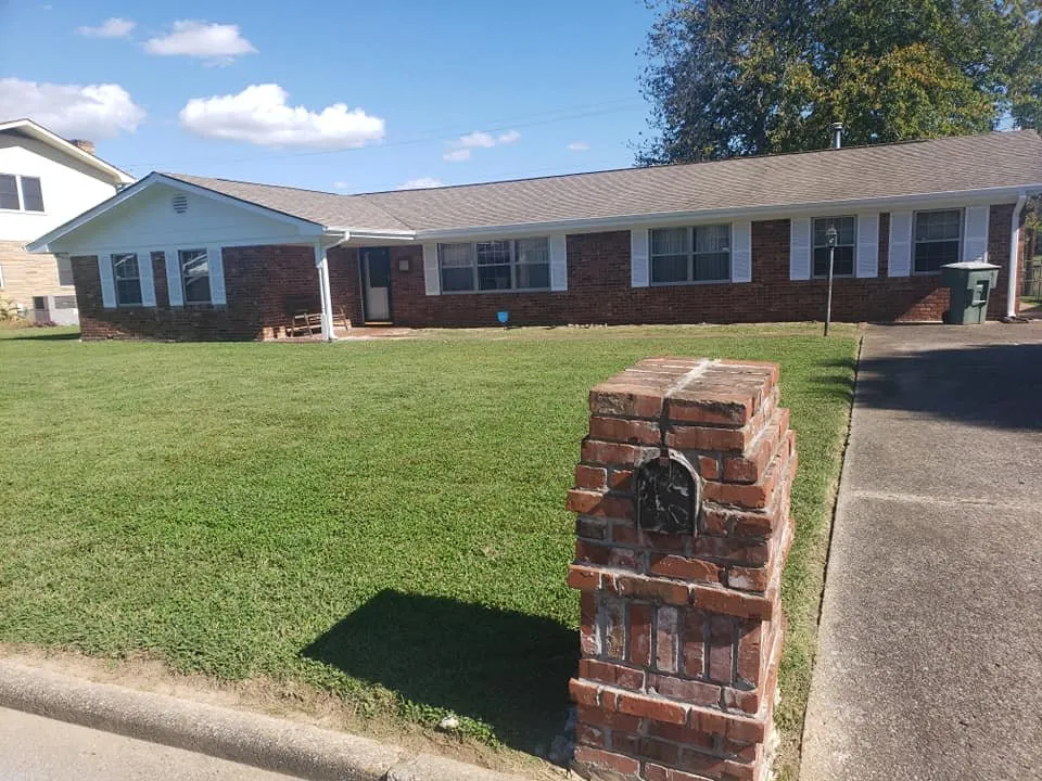 Expert lawn care service in Chattanooga, TN - Pruitt's Affordable Lawn Care