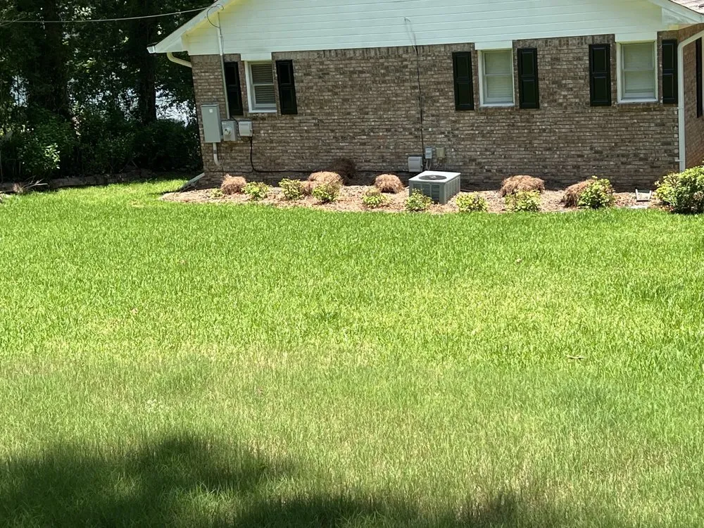 Professional outdoor landscaping in Pine Mountain, GA - Pruitt’s Lawncare