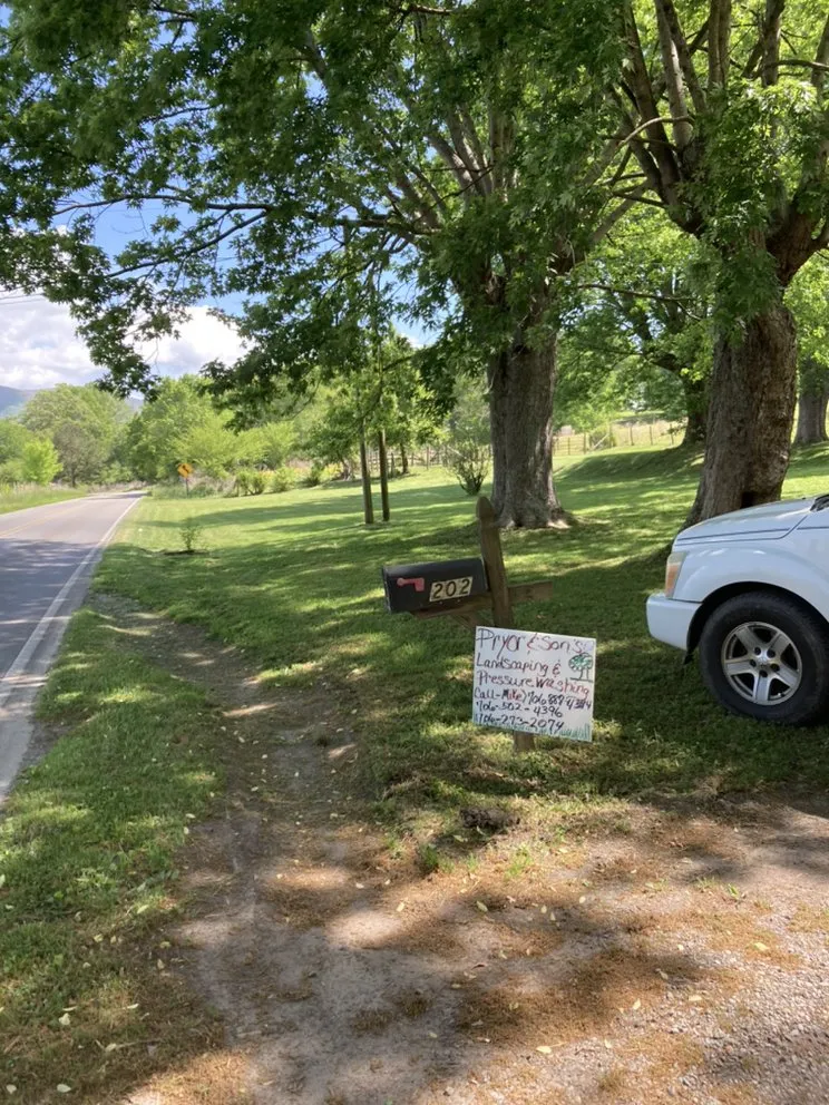 Local landscape design experts serving Ellijay, GA - Pryor And Sons Landscaping&Pressure Washing