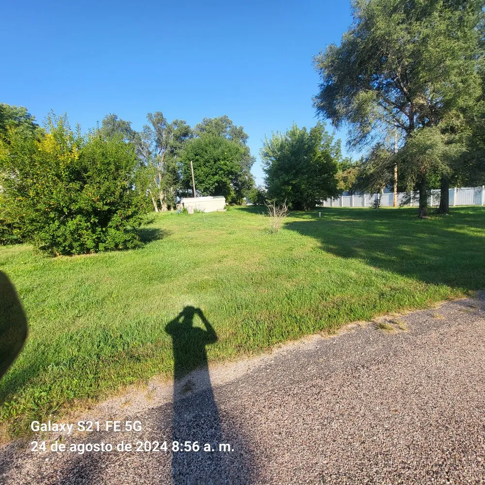 Professional garden landscaping in Grand Island, NE by Prz Landscaping