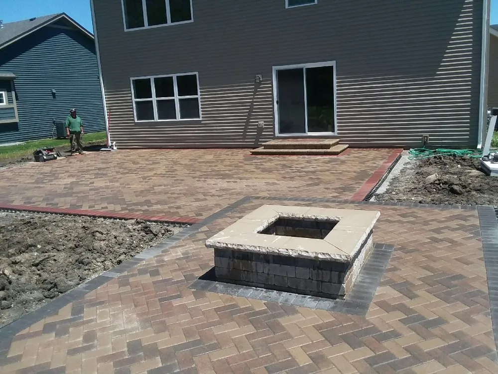 Custom garden landscaping in Hammond, IN - PRZ Landscaping