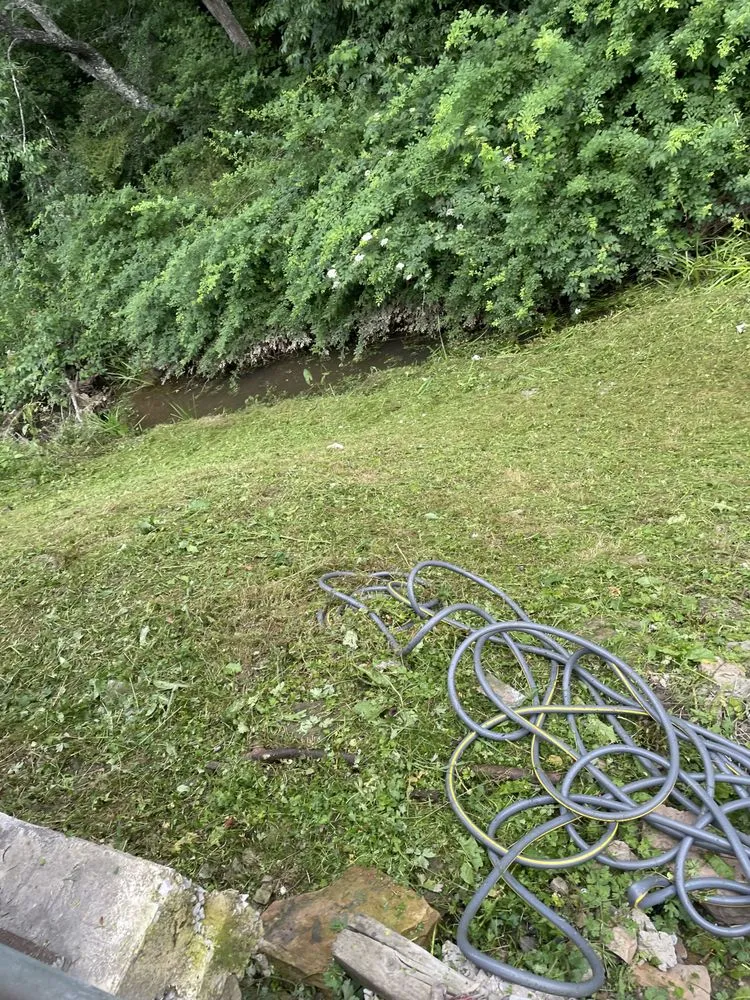 Trusted lawn mowing service in Pineville, WV - PS Mowing