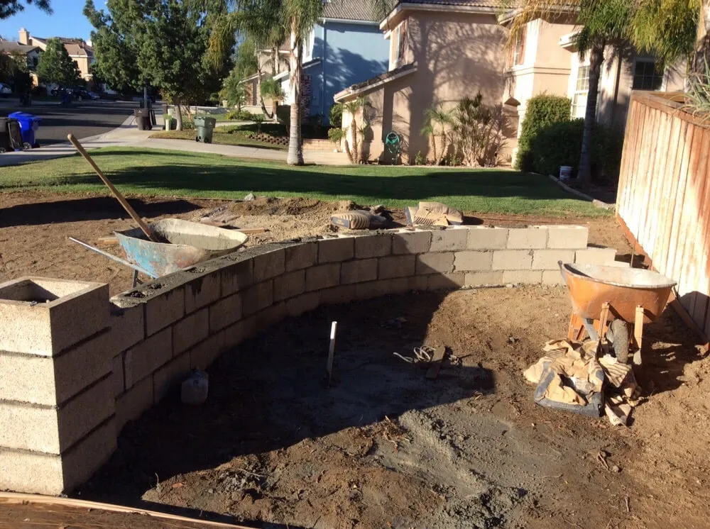 Professional lawn mowing service in Riverside, CA - Ptlandscape