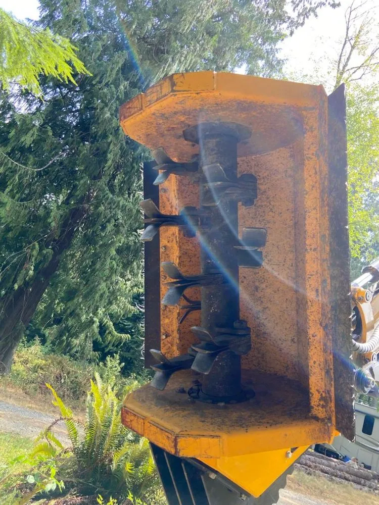 Reliable lawn care service experts serving Black Diamond, WA - Public Tractor