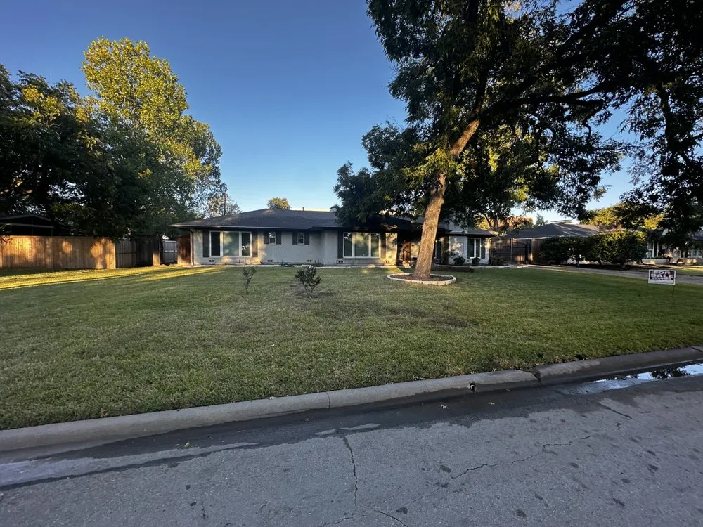 Local lawn mowing service for beautiful yards in Farmers Branch, TX by Pugas Landcaping