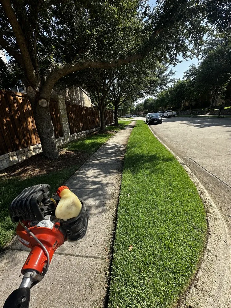 Custom lawn mowing service in Farmers Branch, TX by Pugas Landcaping