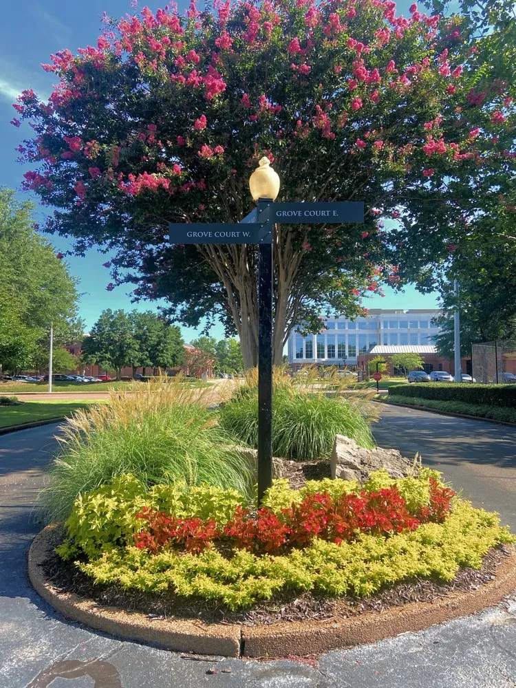 Reliable garden landscaping for beautiful yards in Memphis, TN by Pugh's EarthWorks Memphis