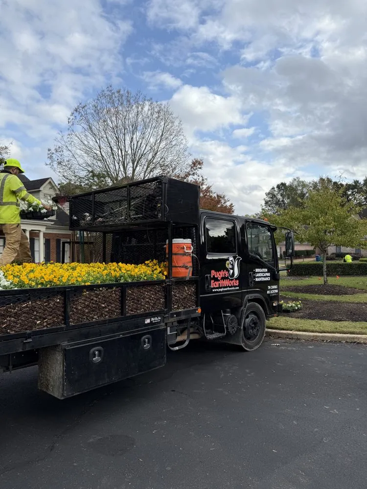 Affordable garden landscaping experts serving Memphis, TN - Pugh's EarthWorks Memphis