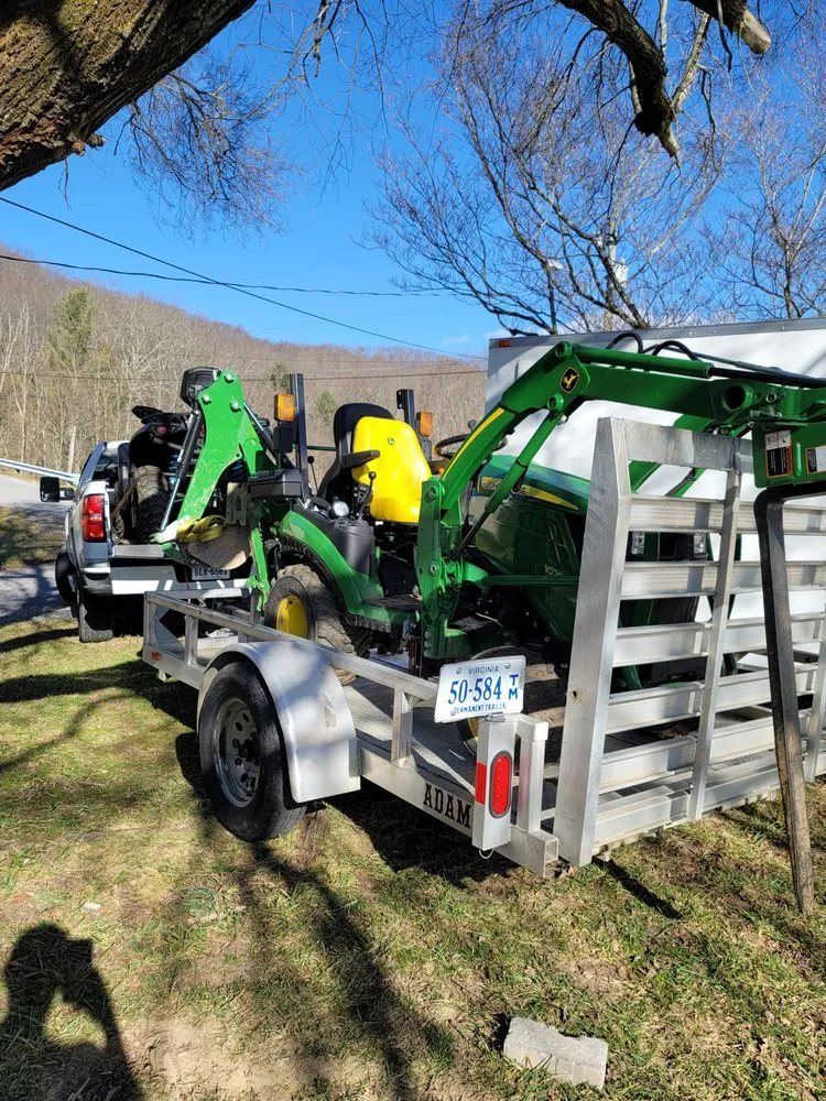 Local yard maintenance in Bluefield, VA by Pugh's General Contracting