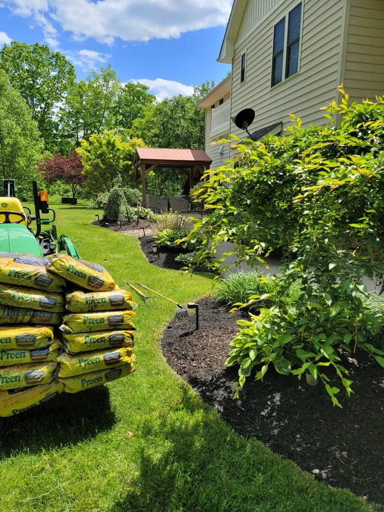 Trusted residential landscaping for outdoor upgrades across Bluefield, VA - Pugh's General Contracting
