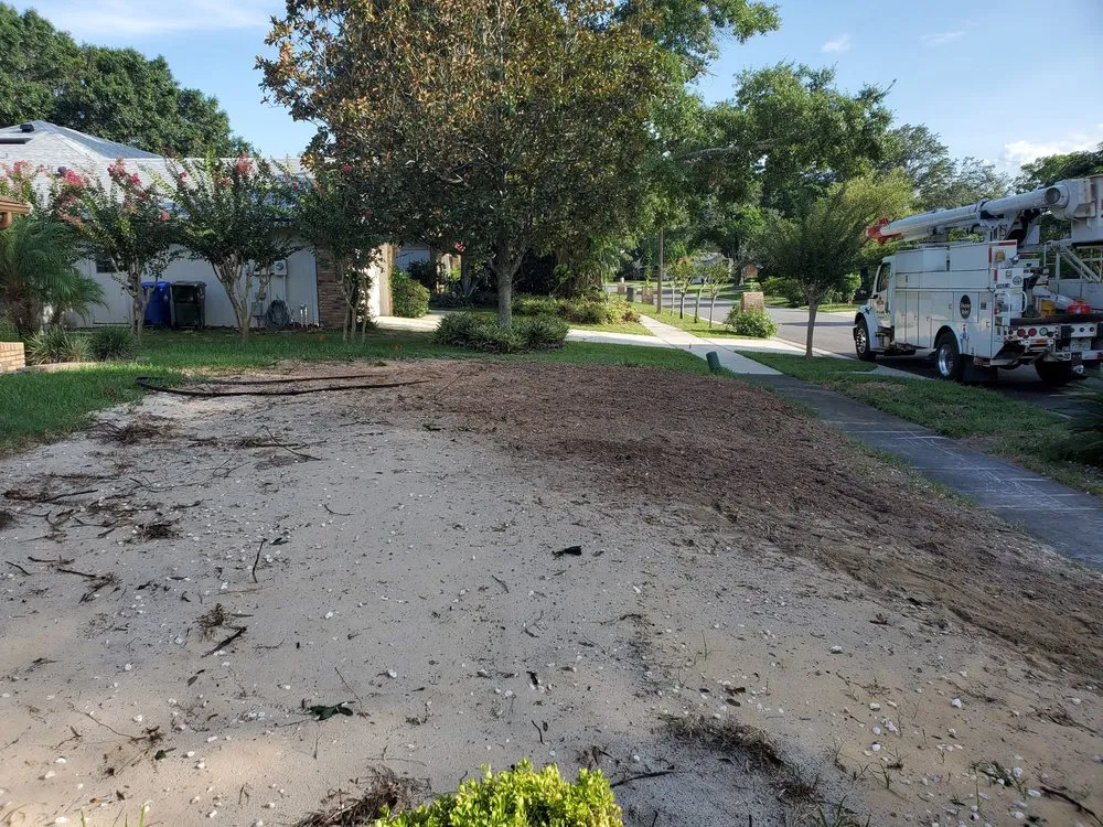 Trusted yard cleanup service experts serving Orlando, FL - Pugh’s Outdoors