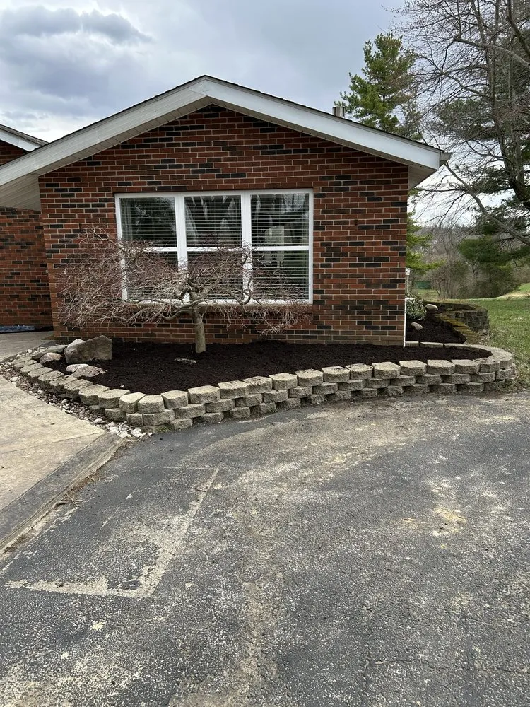 Top-rated lawn mowing service experts serving Goshen, OH - Pugh’s site and lawn development