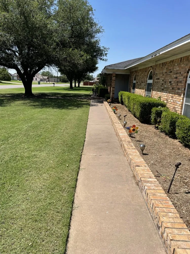 Reliable landscaping services in Burkburnett, TX - Pugs Green Lawn And Contract Service