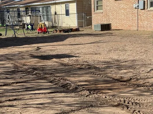 Pugs Green Lawn And Contract Service