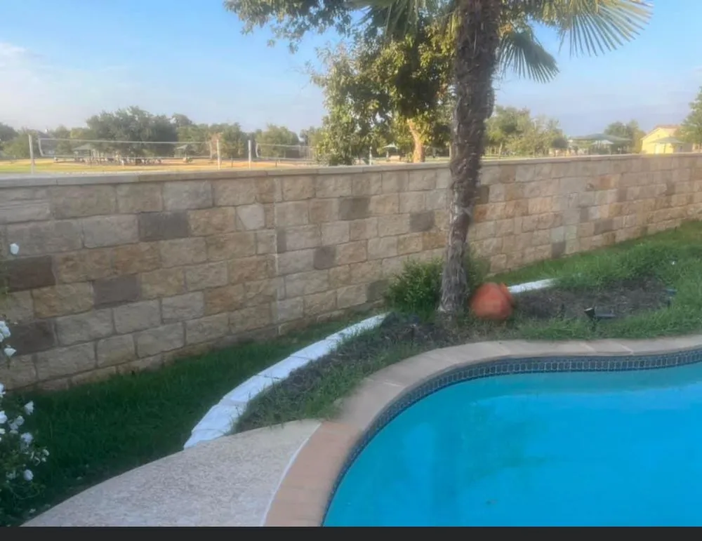 Trusted garden landscaping in Pflugerville, TX by Puma Wash