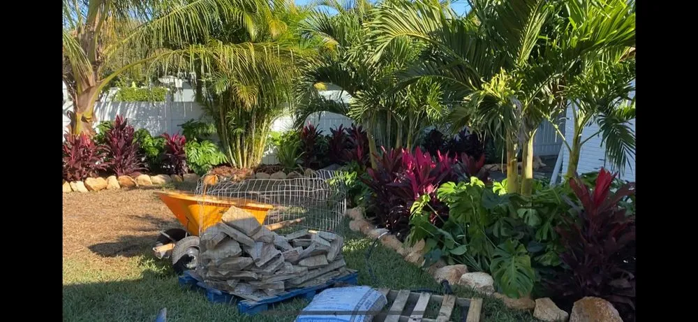 Reliable outdoor landscaping experts serving Daytona Beach, FL - Pura Vida Tropical Gardens