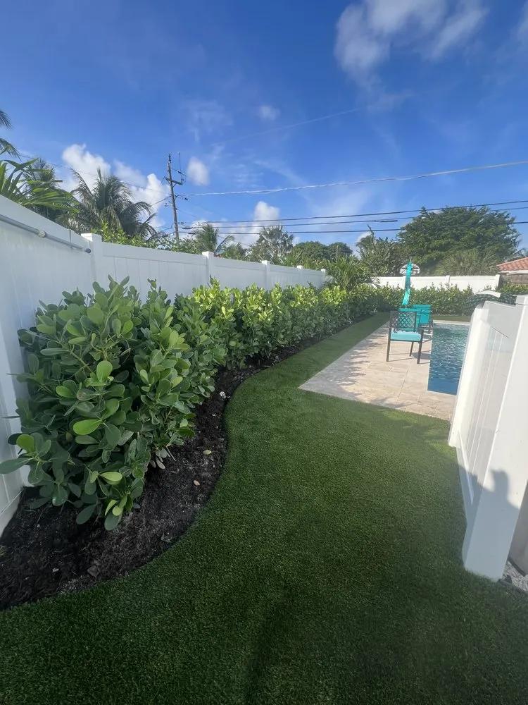 Top-rated lawn care service in Delray Beach, FL - Purchase Green Artificial Grass - Delray Beach
