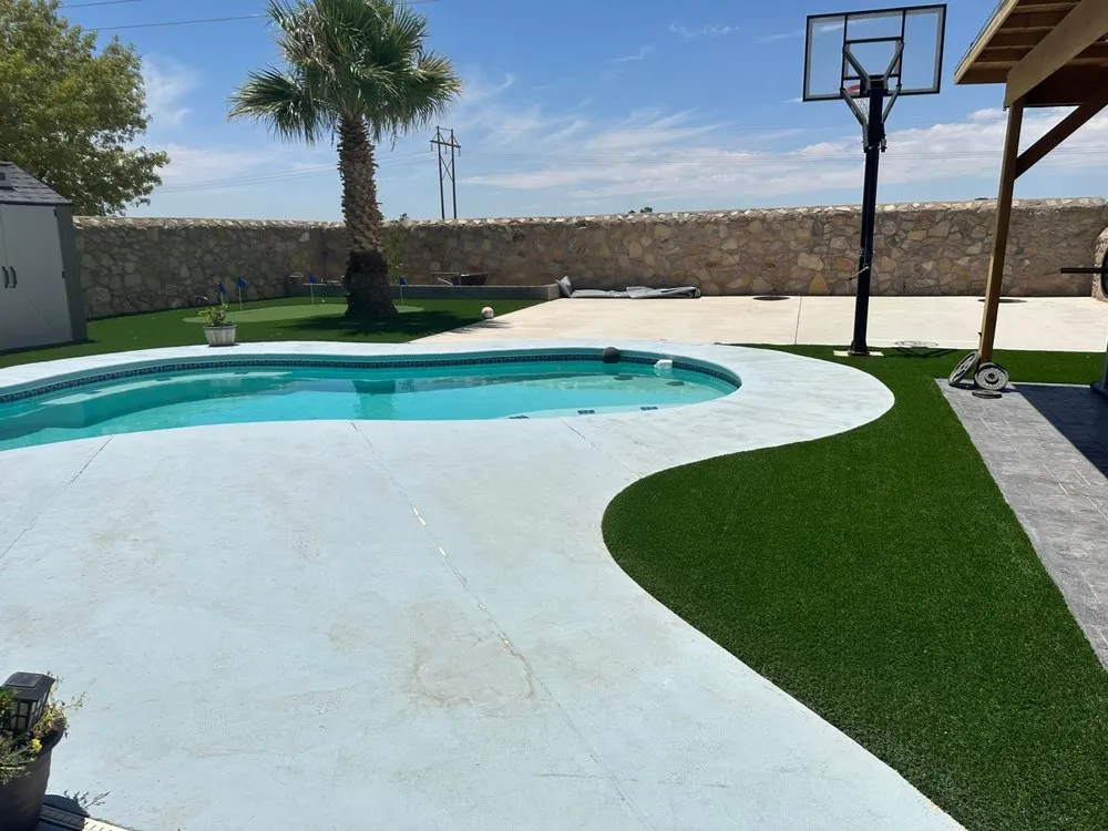 Trusted yard cleanup service in El Paso, TX - Purchase Green Artificial Grass - El Paso