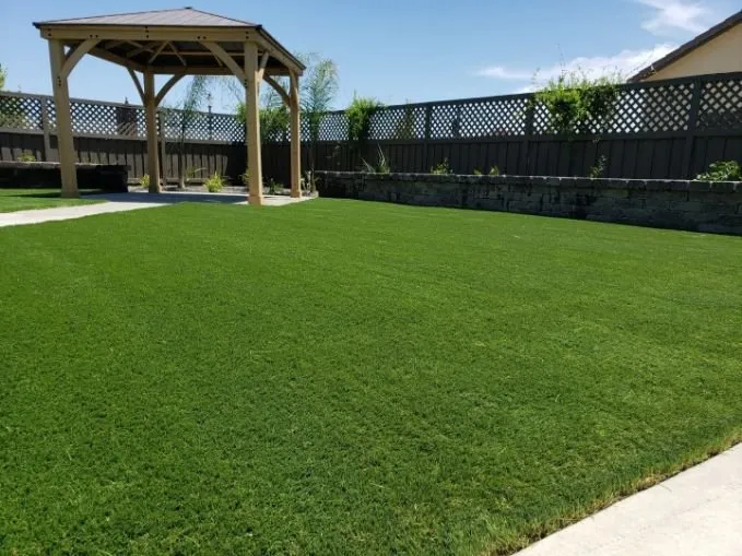 Affordable landscaping services experts serving Manteca, CA - Purchase Green Artificial Grass - Manteca