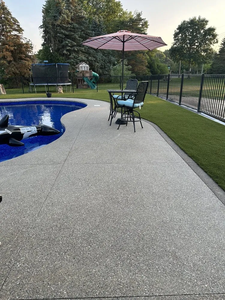 Top-rated lawn mowing service for homes across Lowell, MI - Purchase Green Artificial Grass - West Michigan