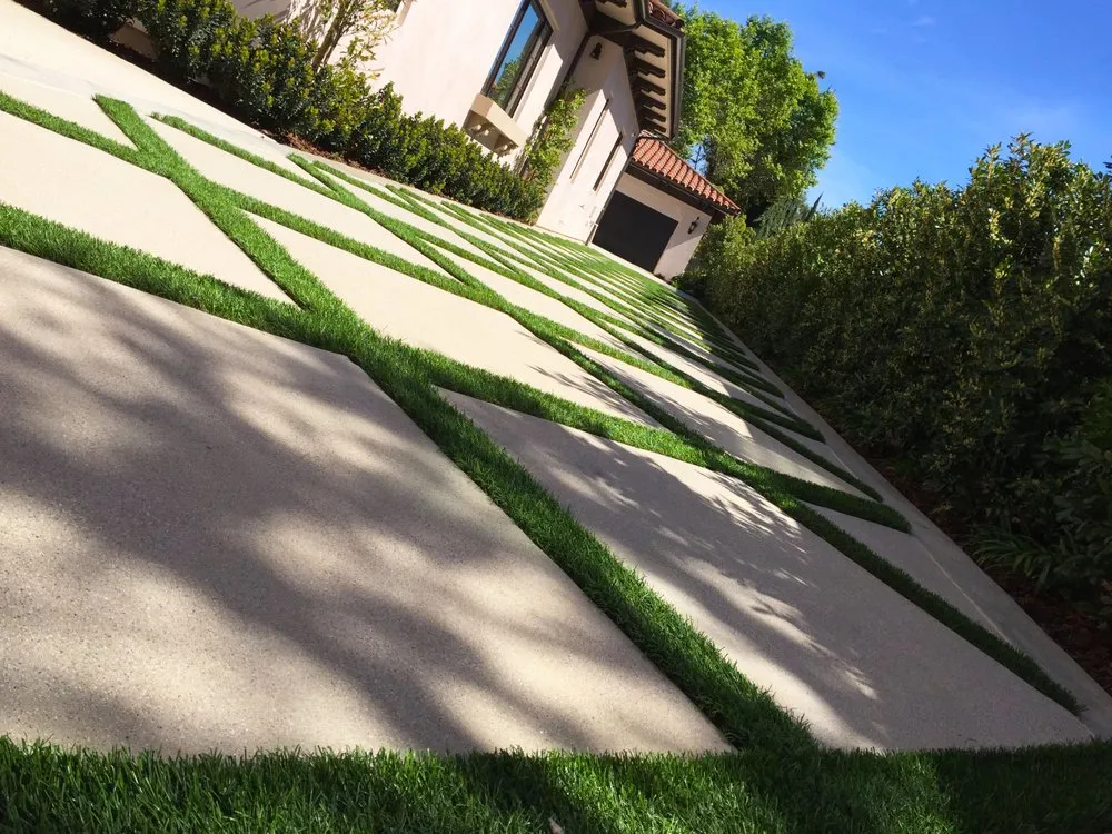Expert yard maintenance near you across Fort Myers, FL - Purchase Green Artificial Grass