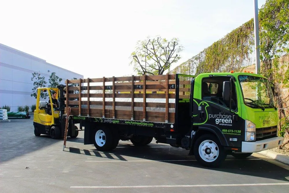 Affordable yard cleanup service for residential properties in Fort Myers, FL by Purchase Green Artificial Grass