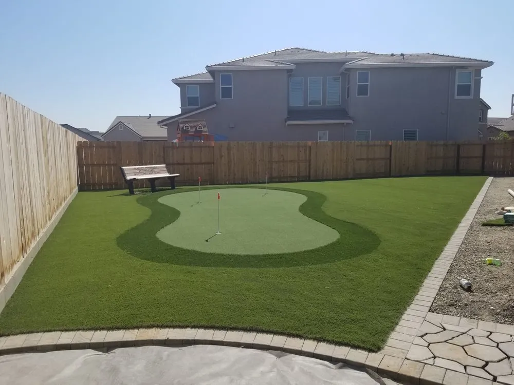 Local landscaping services experts serving Springfield, VA - Purchase Green Artificial Grass