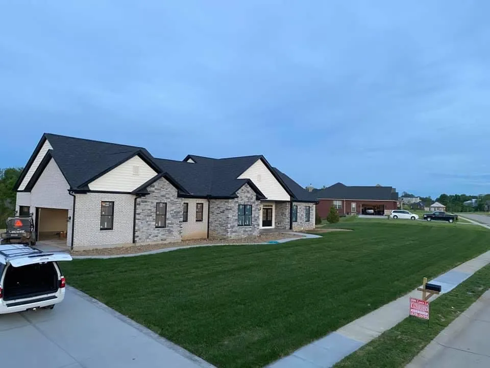 Local yard maintenance for homes in Crittenden, KY by Pure Green