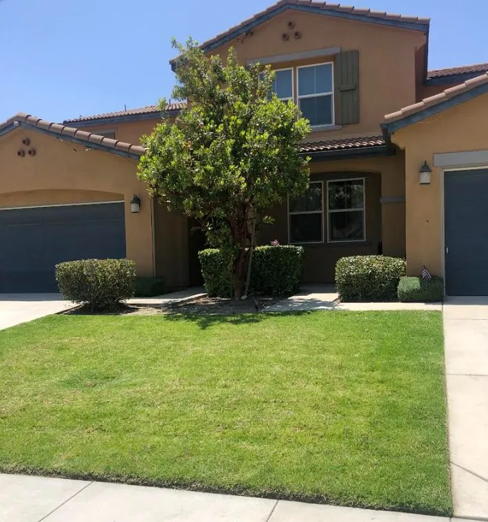 Reliable yard maintenance in Fontana, CA - Pure Landscaping Services