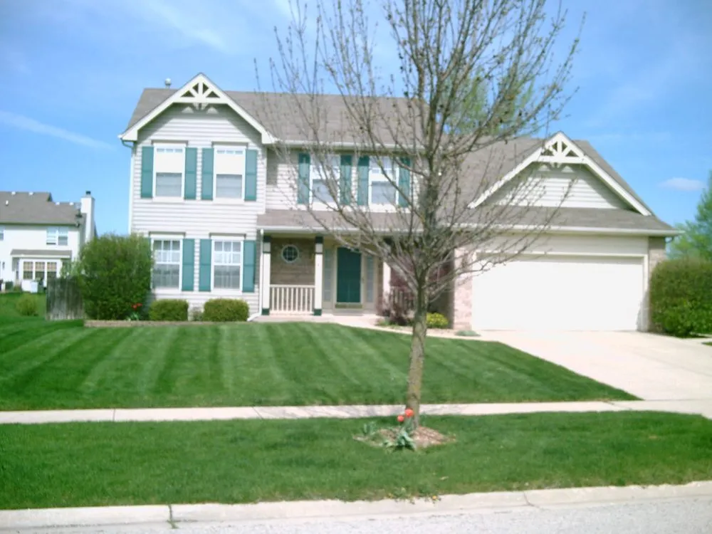 Top-rated yard maintenance for beautiful yards across Joliet, IL - Pure Prairie Organics
