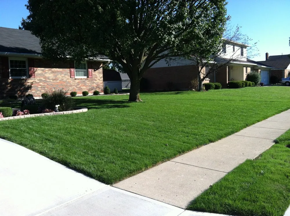 Trusted lawn mowing service in Dayton, OH by Purelawn Organic Lawncare