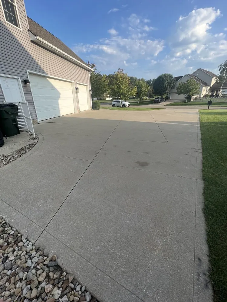 Expert lawn mowing service for residential properties across Alliance, OH - Pureview Window Cleaning & Exterior Services