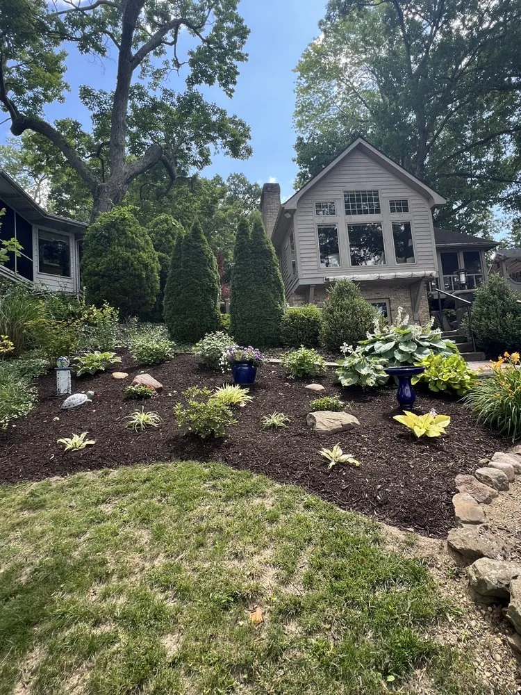 Reliable yard maintenance with custom design across Alliance, OH - Pureview Window Cleaning & Exterior Services