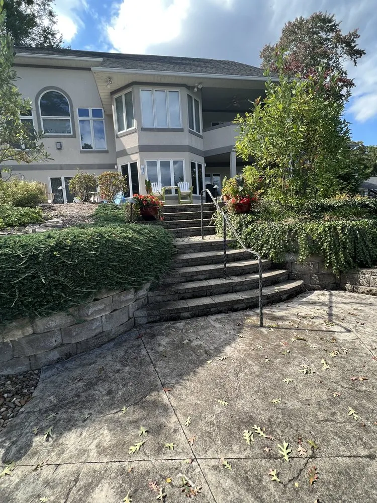 Affordable yard cleanup service for homes across Alliance, OH - Pureview Window Cleaning & Exterior Services